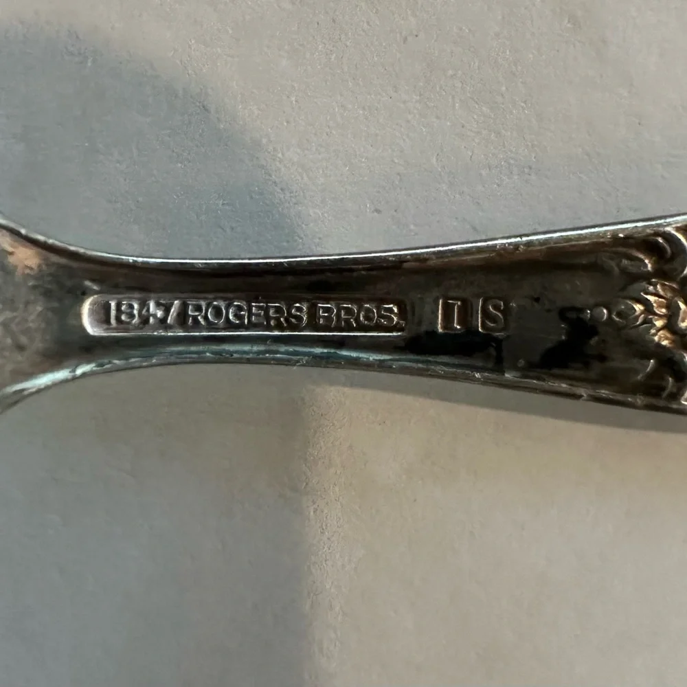 Vintage “1847 Rogers Bros. IS Grand Heritage” Silver Plate Baby Fork -great Cond